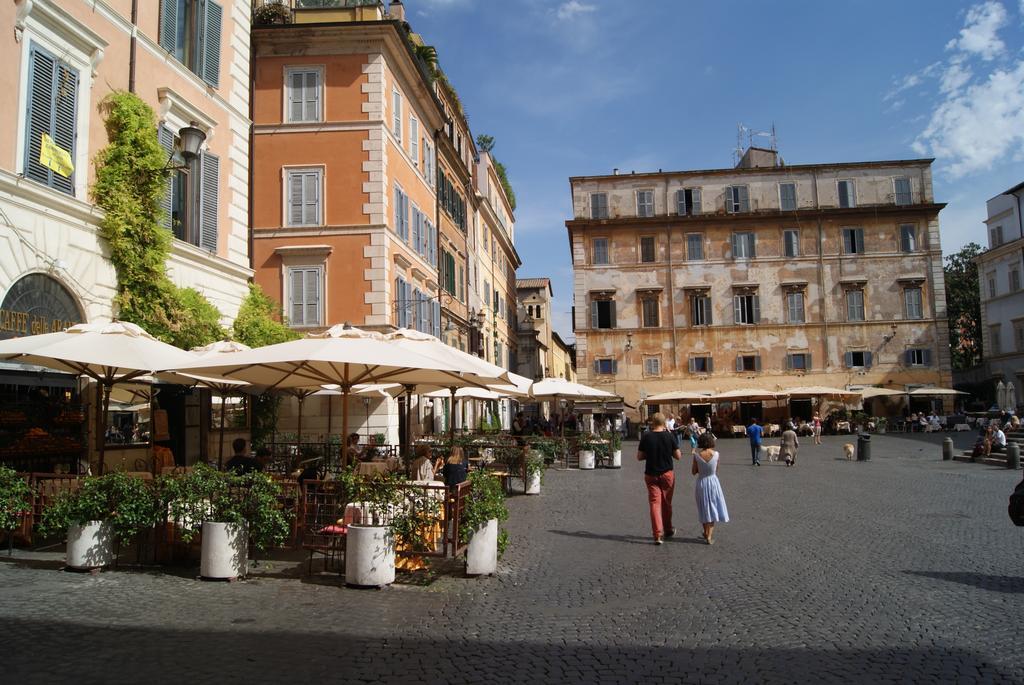 Appartamento Di Nina Roma Quarto foto